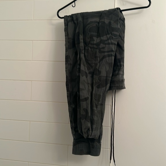 Dark green camp joggers - Picture 1 of 1